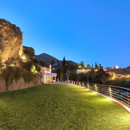 Villa Uniq